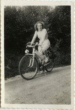 OLD PHOTO - VINTAGE SNAPSHOT - MOPED MOPED SOLEX - MOTORCYCLE 1