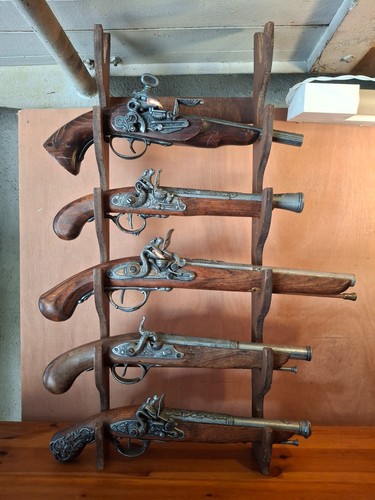 Lot pistolets anciens - lot, sur
