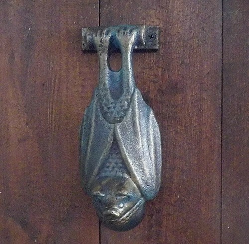 Porte heurtoir chauve souris - heurtoir, chauve-souris