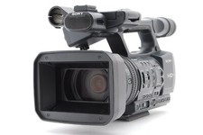 Sony HDR-AX2000 AVCHD High-Definition Handycam Camcorder Japanese Only