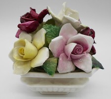 10cm: BASKET BOUQUET POT OF PINK FLOWERS IN ENGLISH PORCELAIN STAFFORFSHIRE