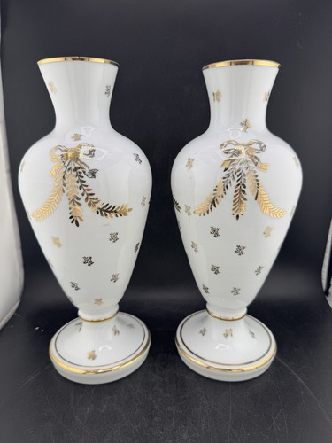 Pair white opaline hand - pair,
