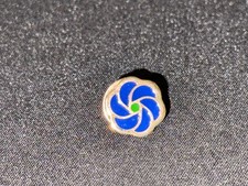 (Z9) VINTAGE PHILDAR WOOL LOGO COLLECTION ENAMEL BADGE PINS