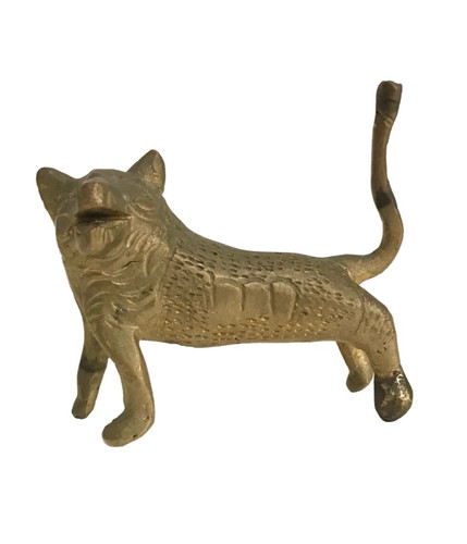 Sculpture lion roi - du,