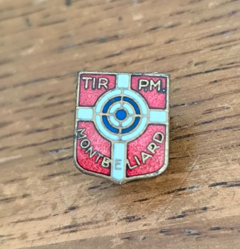 Insigne boutonnière visser - à,