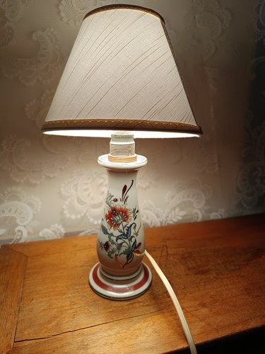 Ancienne lampe porcelaine - ancienne, de