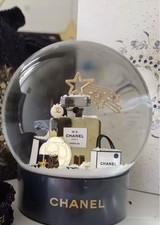 Chanel VIP Boîte - Boule à neige - VIP Gift -snow Globe-new 2025