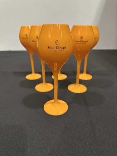 Veuve clicquot plastic flutes - veuve,