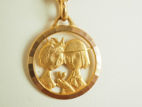 Collier plaque pendentif - or,