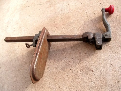 Outil ancien grand - n°1),