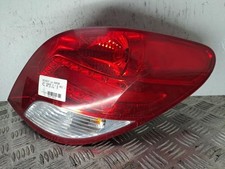 Feu arriere principal droit