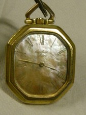 MONTRE GOUSSET COL PL OR