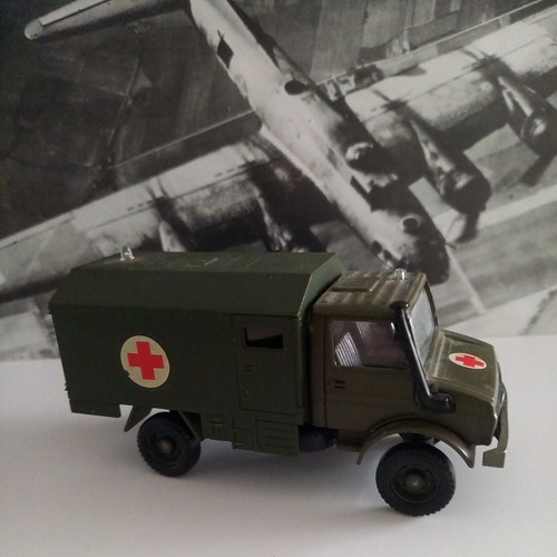 Mercedes unimog ambulance - mercedes,