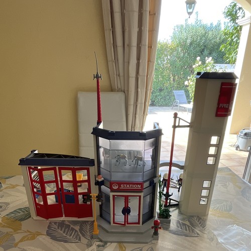 Playmobil 4819 caserne - :,
