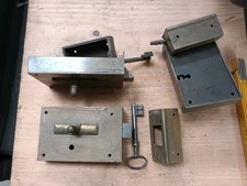 Serrure En Applique Sans