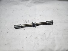 AXE ROUE AVANT KAWASAKI ZR7