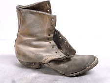 ANCIEN BRODEQUIN CHAUSSURE