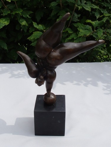 Statue sculpture demoiselle - statue,