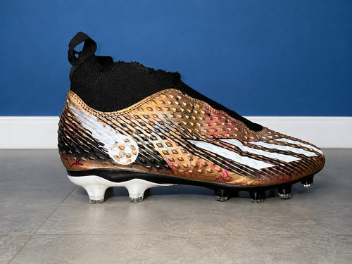 Paire crampon de football - de,