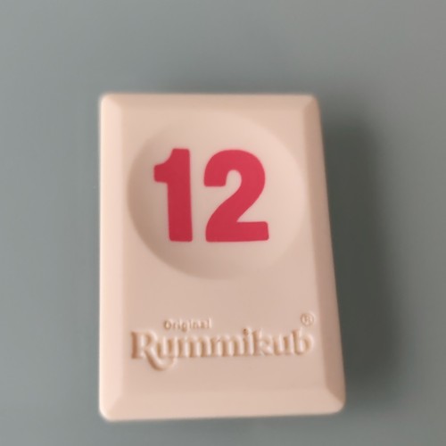 Tuile chiffre rouge - tuile, 12