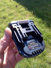 Adaptateur batterie DM18M 18V