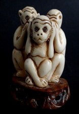 Sculpture trois singes de la sagesse os de boeuf Old monkey chinese carved XIX
