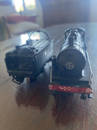 Train locomotive vapeur - train, À