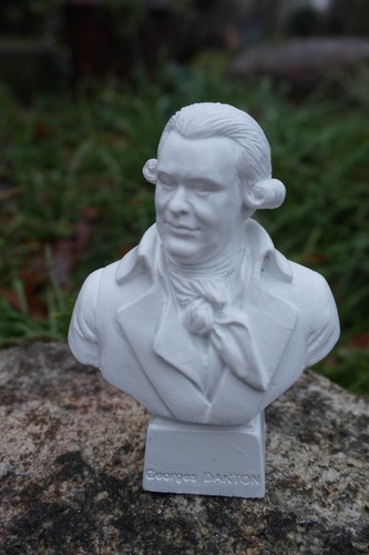 Re0482 figurine statuette - ,