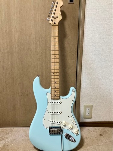 Guitare électrique squier - électrique,