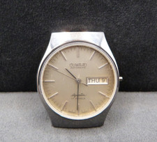 Montre DUWARD automatique 17 rubis, calibre AS2066, couronne absente.