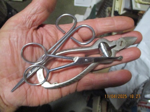 Pince coupe ongle - ciseaux, de