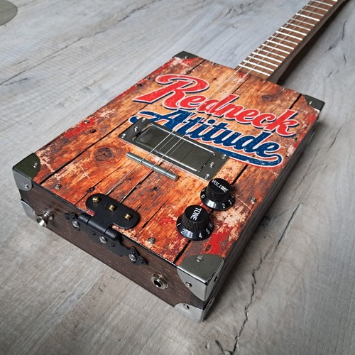 Cigar box guitar g - guitar, b