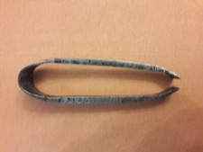 ANCIENNE PINCE A COUDRE