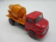 WIKING: MB 1413 Bétonnières