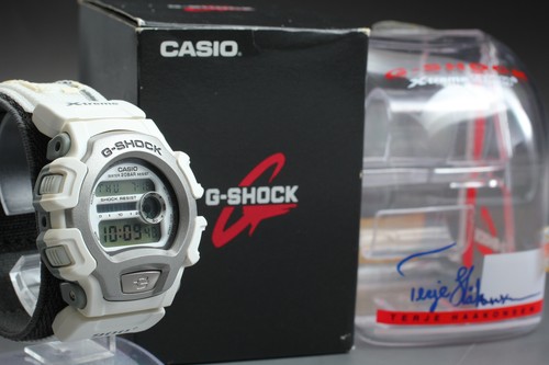 Presque comme neuve montre - [presque,