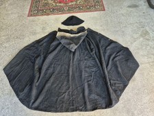 Cape Et Chapeau De Berger