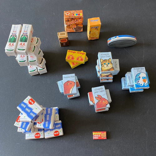 Lot boîtes miniatures - 44,