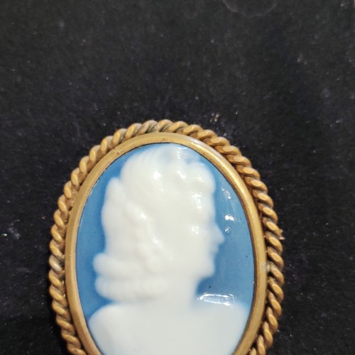 Broche camée ancienne - , en