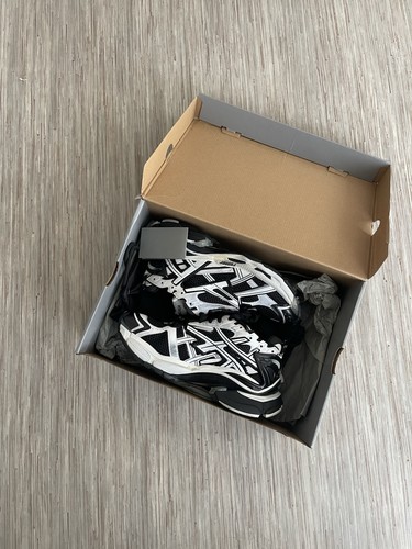 Balenciaga runner - balenciaga,