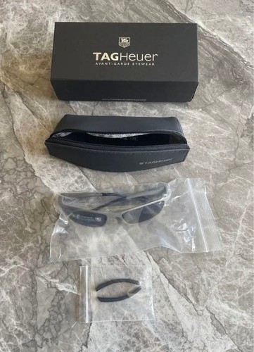 Tag heuer th1006 - tag, titanium