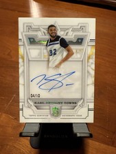 2023-24 Topps Royalty Collection Karl Anthony Towns Royal Precedence Auto /10 ?