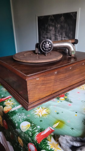 Gramophone marque pathe - ,