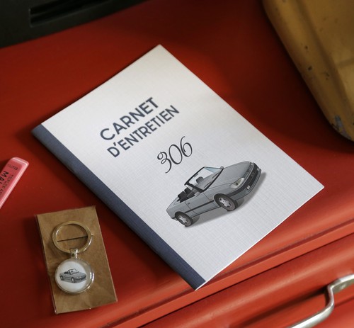 Porte clés carnet - +,