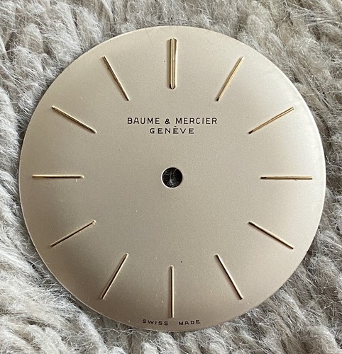 Neuf cadran montre baume et - baume,