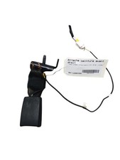 Attache ceinture avant droit