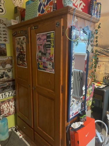 Armoire pin massif vernis - armoire,