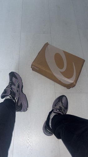 Asics taille 42 - -,