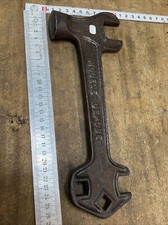 cle marteau pour matériel