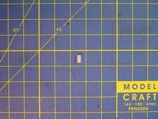 Vis sans fin moteur plastique Dia. 3,4 mm L= 5 mm axe Ø 0,8 à 1 mm  M 0.3