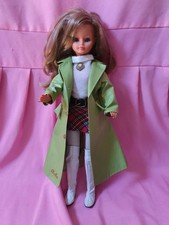 Poupée Cathie Bella en tenue "Mini-Maxi "1970